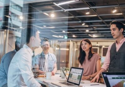 Why C-Suite Execs Now Demand Pay-for-Performance Link Building (And What to Watch Out For)
